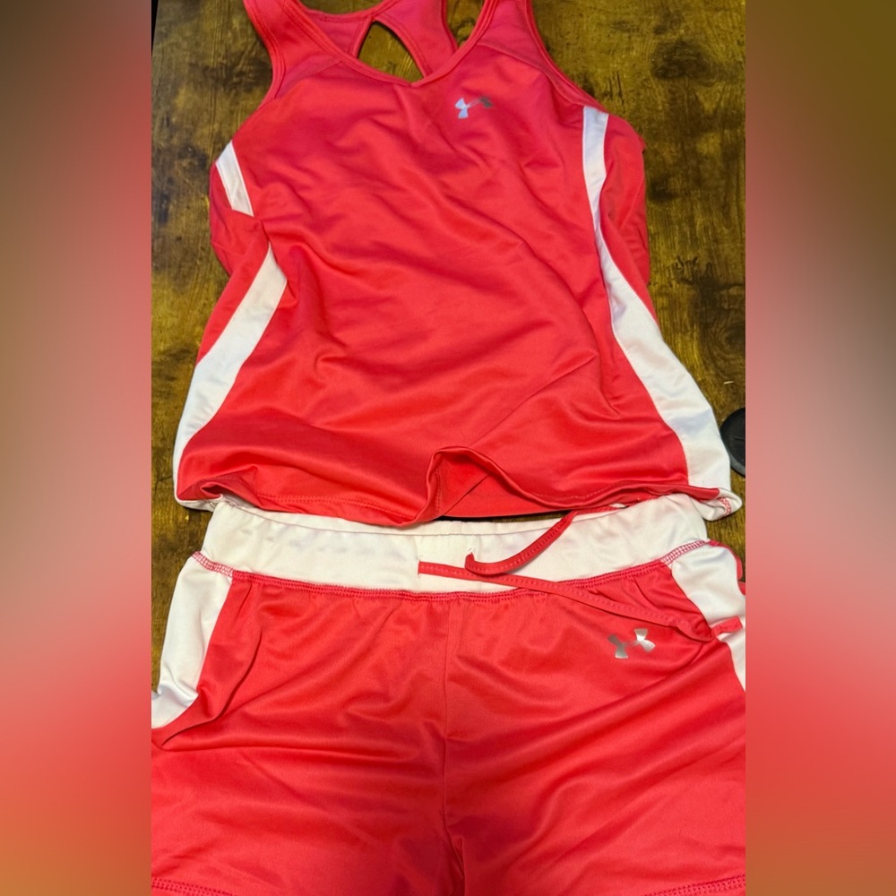 Under Armour heatgear Coral and White Running/Tennis Outfit, Active Wear